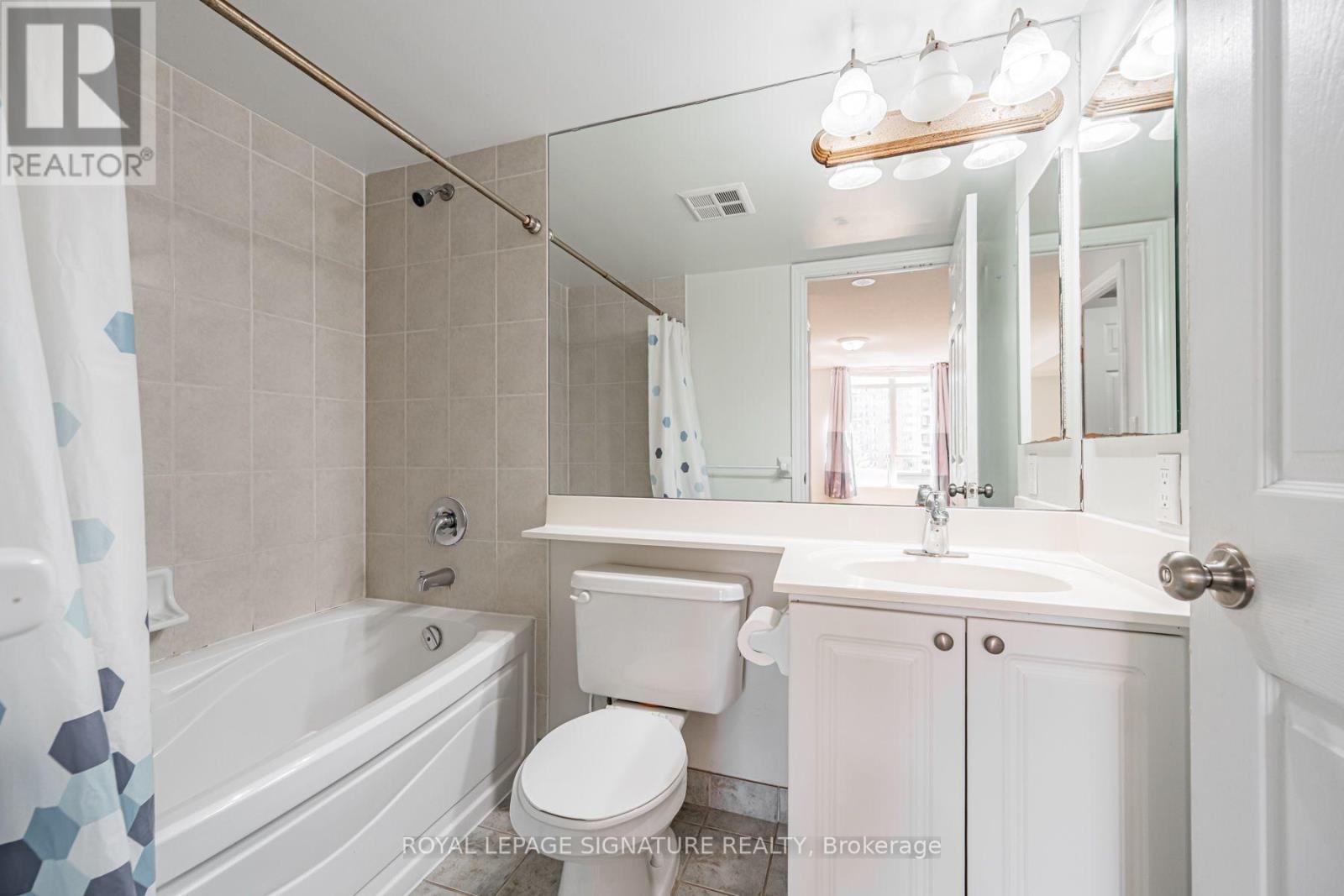 525 - 3888 Duke Of York Boulevard, Mississauga, Ontario  L5B 4P5 - Photo 26 - W13714444