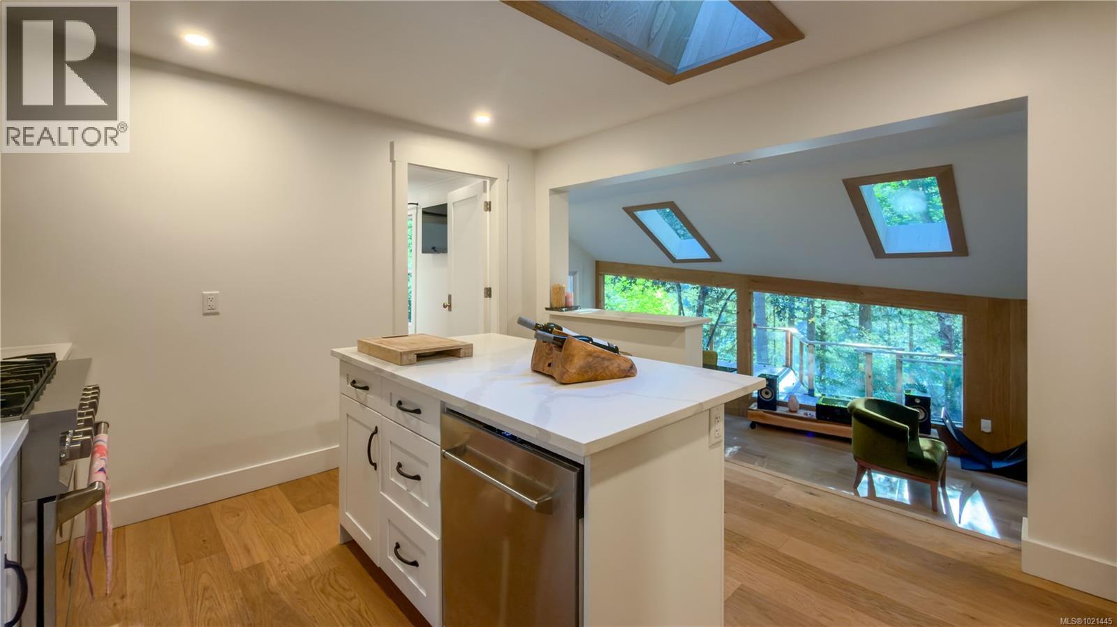 1709 Falcon Heights Rd, Langford, British Columbia  V9B 6H6 - Photo 13 - 1021445
