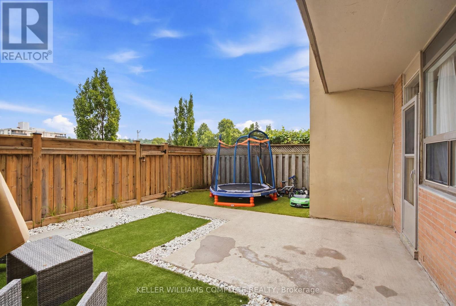 17 - 15 Nicklaus Drive, Hamilton, Ontario  L8K 5J5 - Photo 5 - X13515928