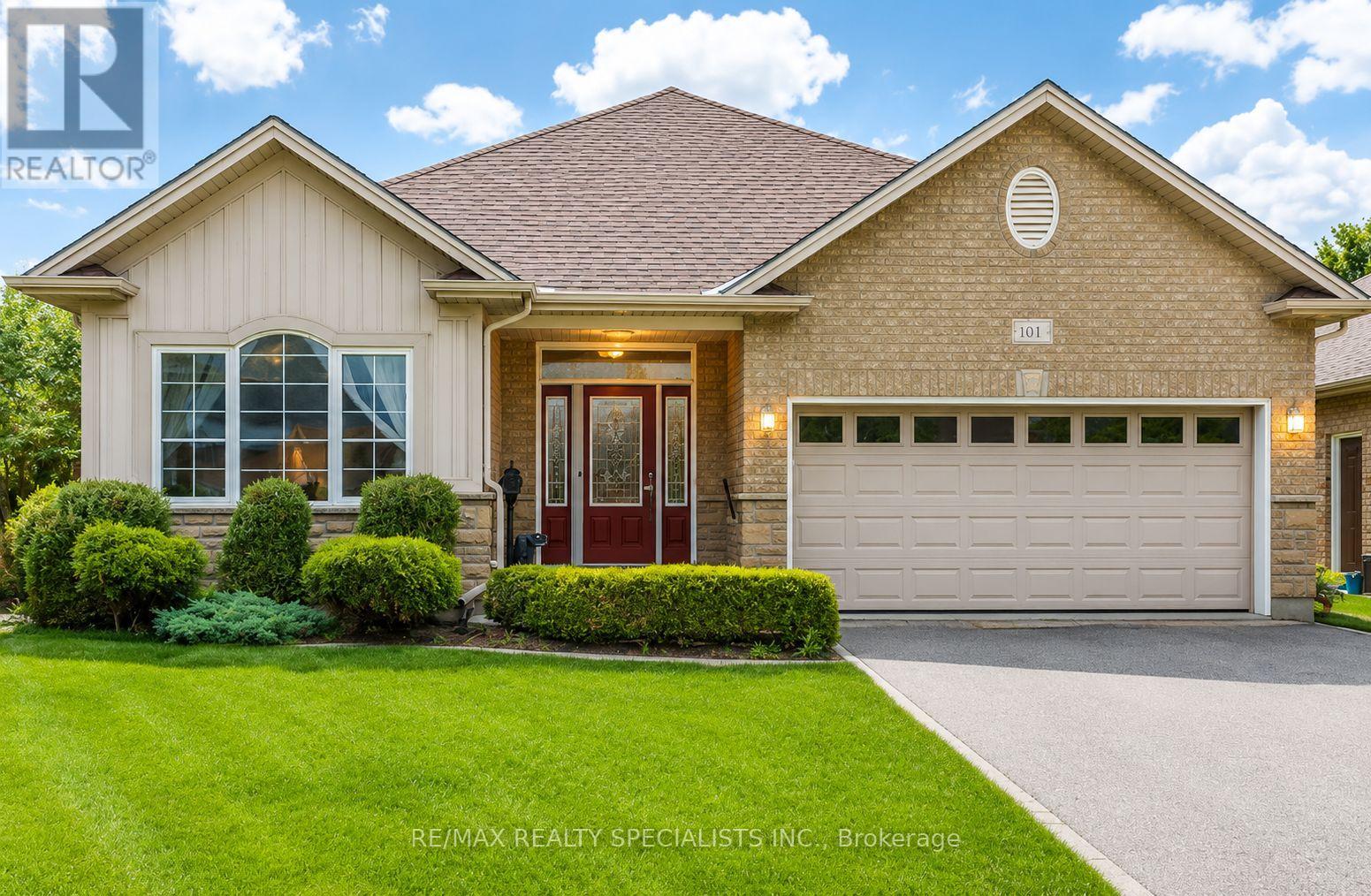 61 Jones Crescent, Tillsonburg, Ontario  N4G 5X5 - Photo 1 - X13715360
