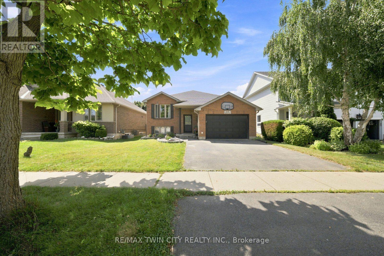 22 Osborn Avenue, Brantford, Ontario  N3T 6P9 - Photo 1 - X13715368