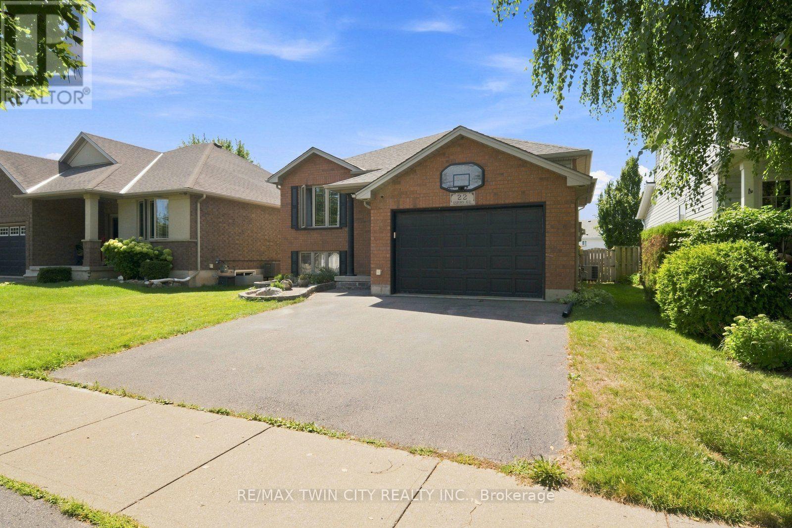 22 Osborn Avenue, Brantford, Ontario  N3T 6P9 - Photo 3 - X13715368