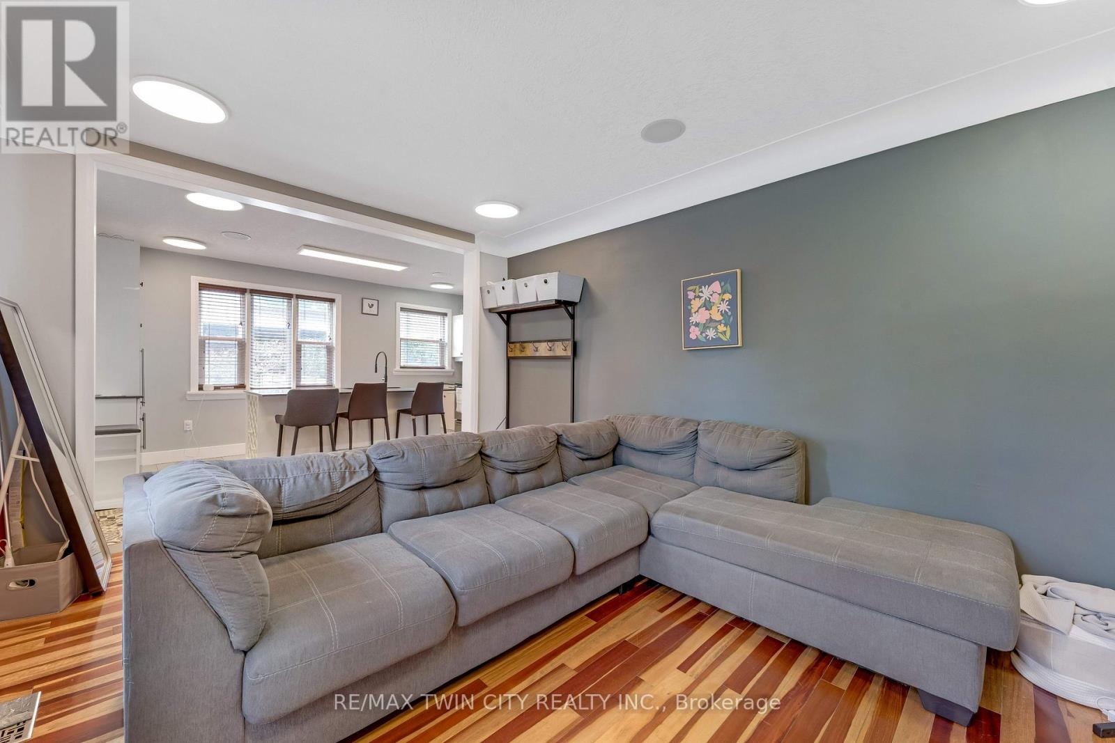 57 Peppler Street, Waterloo, Ontario  N2J 3C7 - Photo 10 - X13715426