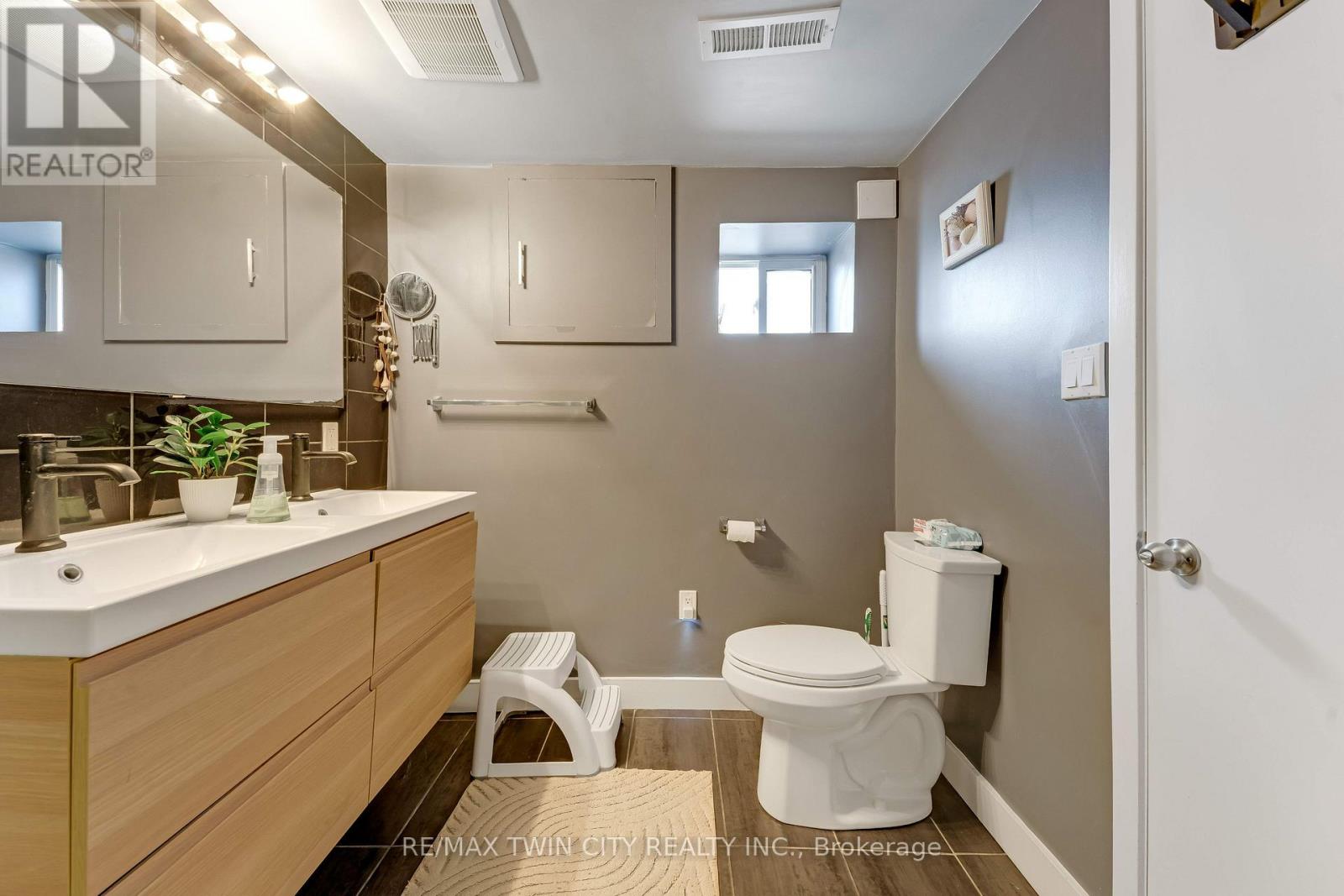 57 Peppler Street, Waterloo, Ontario  N2J 3C7 - Photo 28 - X13715426