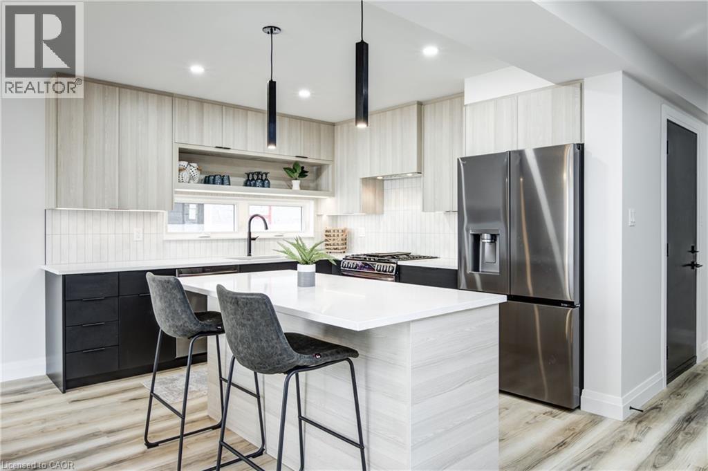 57 Centre Street, Grand Bend, Ontario  N0M 1T0 - Photo 6 - 40675113