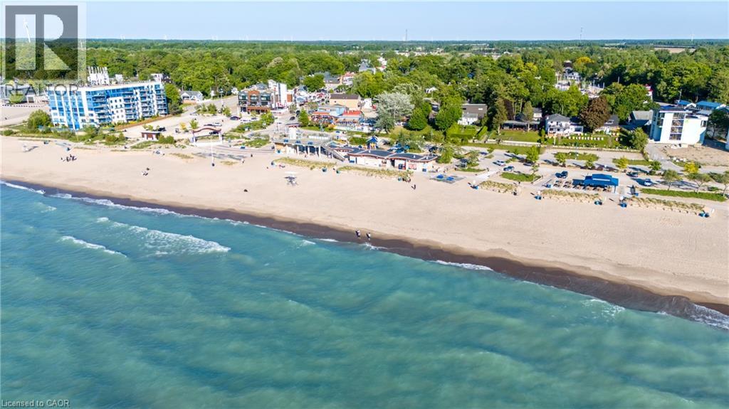 57 Centre Street, Grand Bend, Ontario  N0M 1T0 - Photo 47 - 40675113
