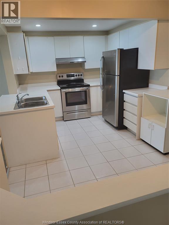 3601 Riverside Drive East Unit# 1006, Windsor, Ontario  N8Y 4Y2 - Photo 11 - 26020825