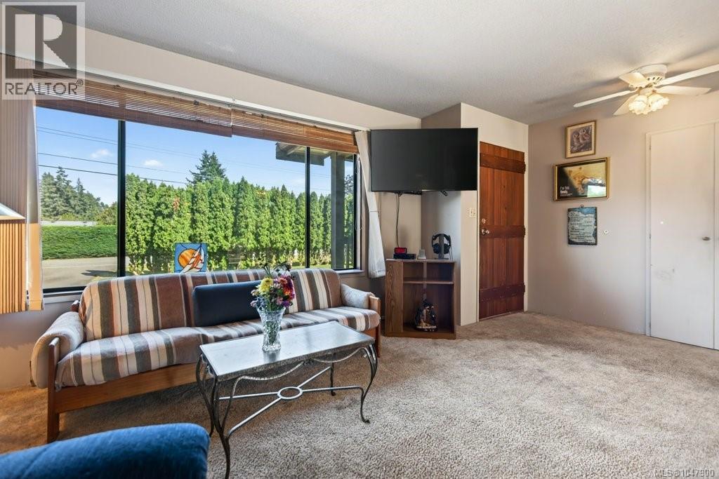 79 Salsbury Rd, Courtenay, British Columbia  V9N 9L7 - Photo 12 - 1047900