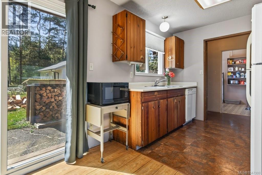 79 Salsbury Rd, Courtenay, British Columbia  V9N 9L7 - Photo 16 - 1047900