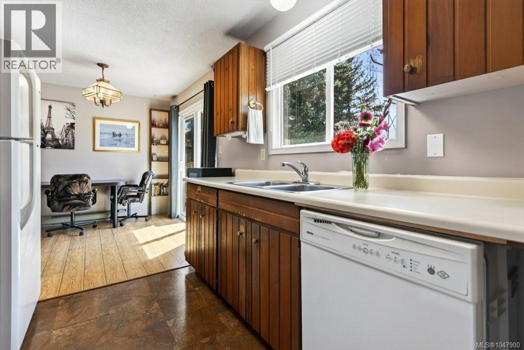 79 Salsbury Rd, Courtenay, British Columbia  V9N 9L7 - Photo 21 - 1047900