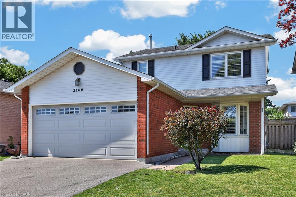 2102 Salma Crescent, Burlington, Ontario L7M 3T1 - Photo 4 - 40851297