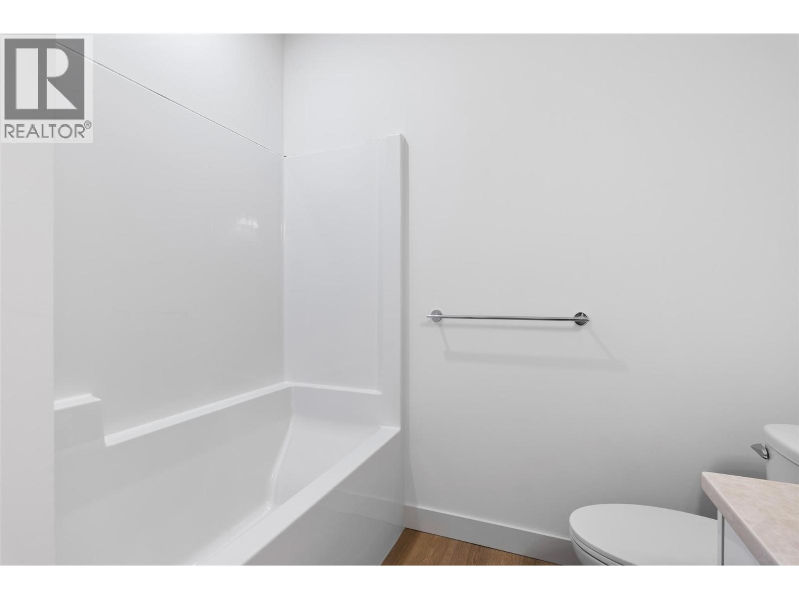 38 Rue Cheval Noir Unit# 111, Kamloops, British Columbia  V1S 0G5 - Photo 37 - 10398663