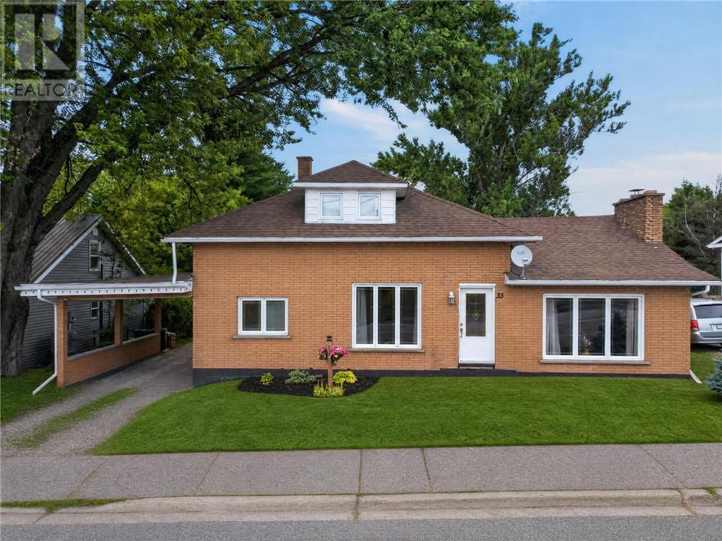 33 Notre Dame Street E, Noelville, Ontario  P0M 2N0 - Photo 1 - 2129971