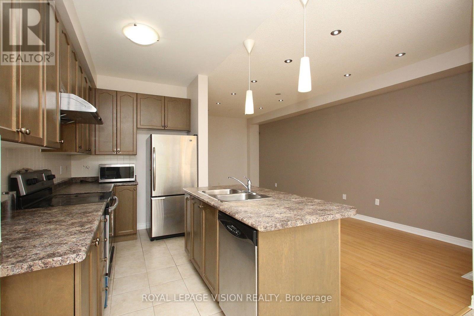 5559 Bonnie Street, Mississauga, Ontario  L5M 0N7 - Photo 8 - W13686444
