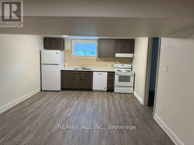 105 Scott Street, Whitby, Ontario  L1N 3L2 - Photo 2 - E13715532