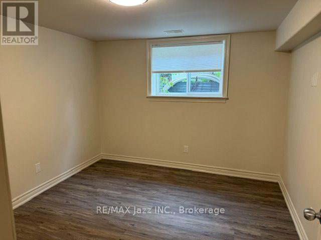 105 Scott Street, Whitby, Ontario  L1N 3L2 - Photo 5 - E13715532