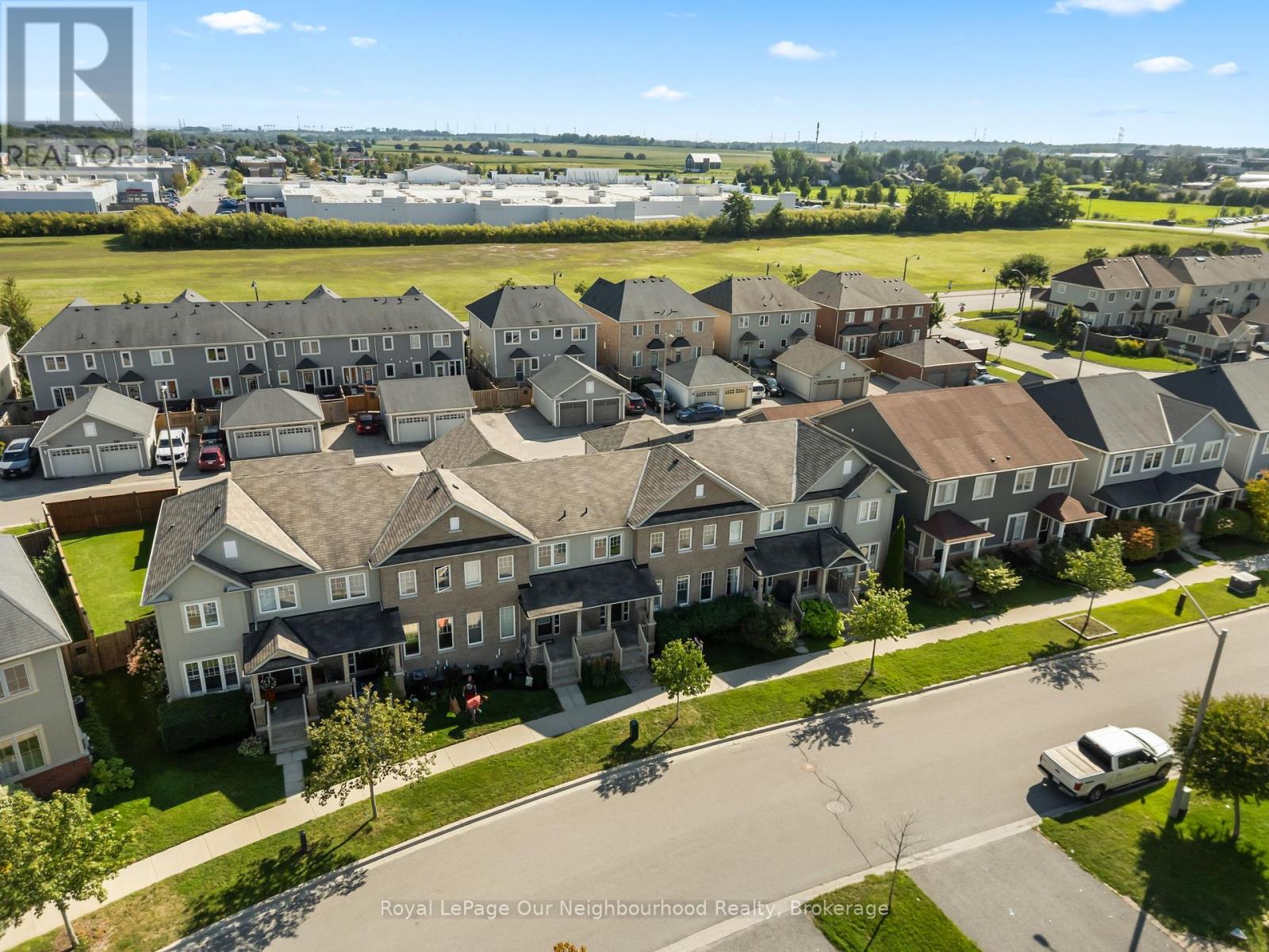 83 Ted Miller Crescent, Clarington, Ontario  L1C 0M4 - Photo 4 - E13715650