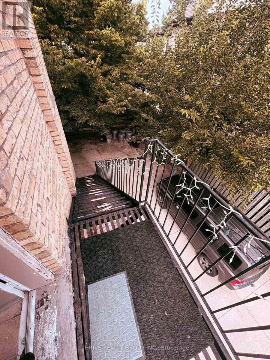 1 - 466 Dufferin Avenue, London East, Ontario  N6B 1Z8 - Photo 3 - X13715578