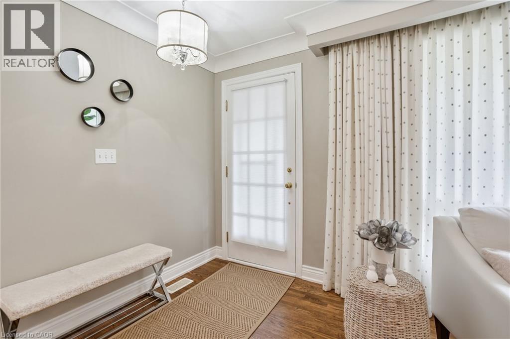 238 Seminole Road, Ancaster, Ontario  L9G 1Y9 - Photo 4 - 40850015