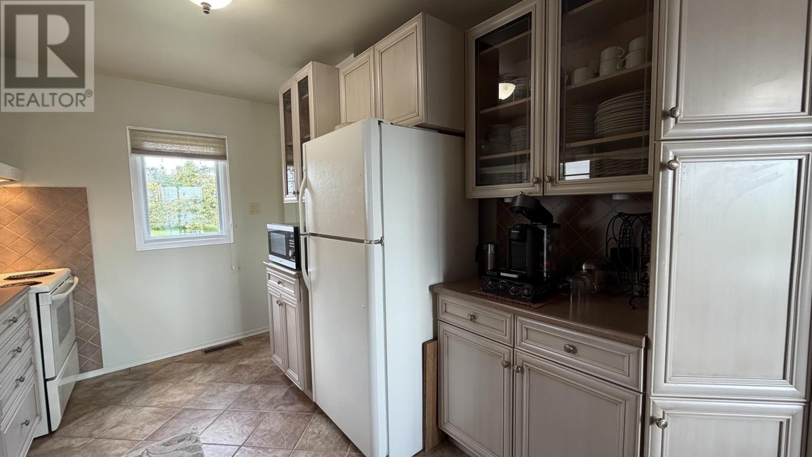 27 Superior Ave, Terrace Bay, Ontario  P0T 2W0 - Photo 10 - TB2602534
