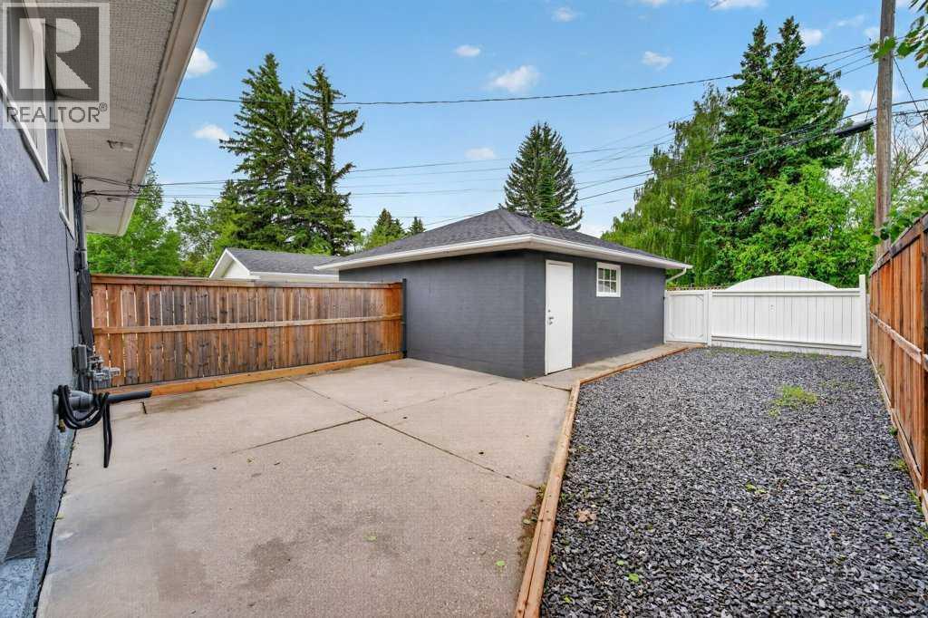 A&b, 319 37 Street SW, Calgary, Alberta  T3C 1R5 - Photo 45 - A2339288