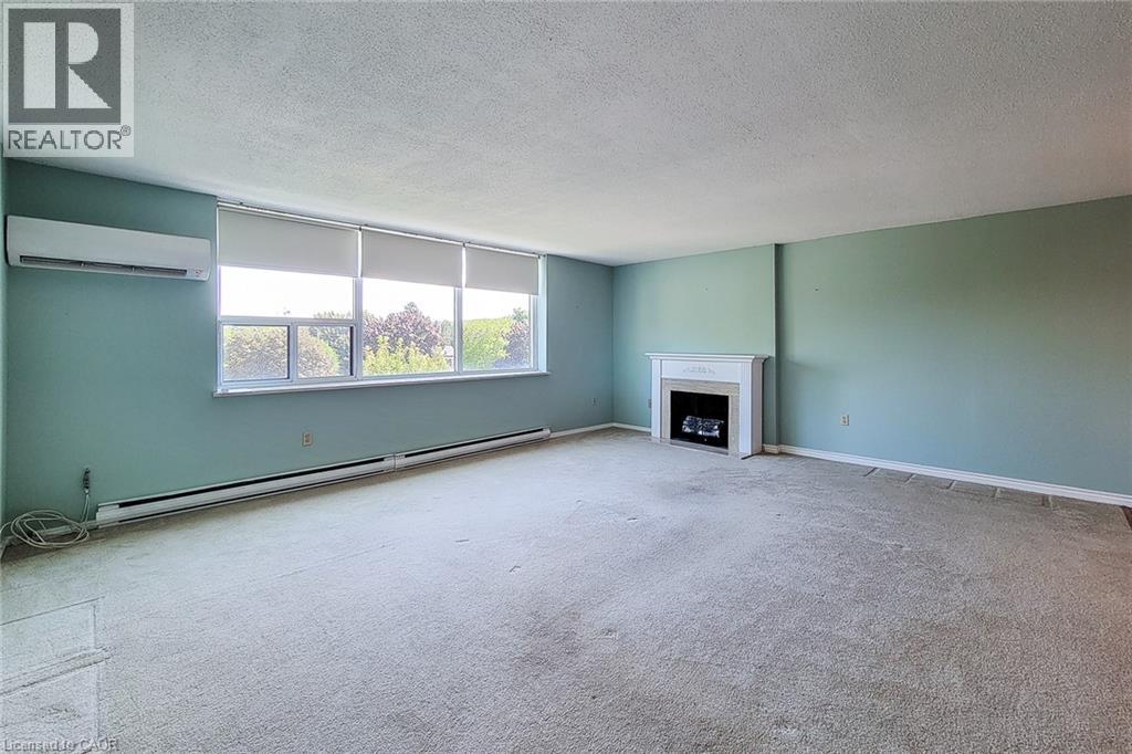 28 Robinson Street N Unit# 405, Grimsby, Ontario  L3M 3C9 - Photo 9 - 40858544