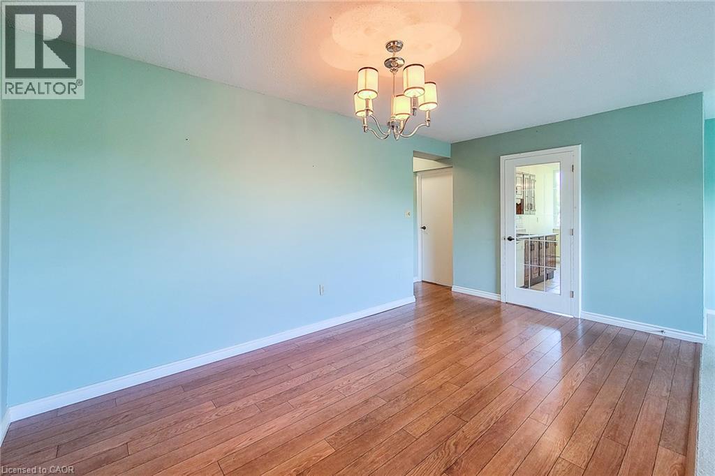 28 Robinson Street N Unit# 405, Grimsby, Ontario  L3M 3C9 - Photo 12 - 40858544