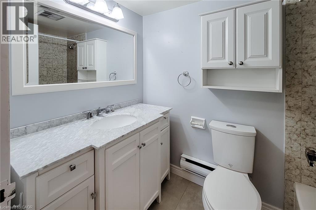 28 Robinson Street N Unit# 405, Grimsby, Ontario  L3M 3C9 - Photo 24 - 40858544