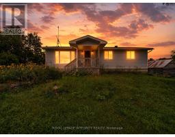 2063 DWYER HILL ROAD, Ottawa, Ontario