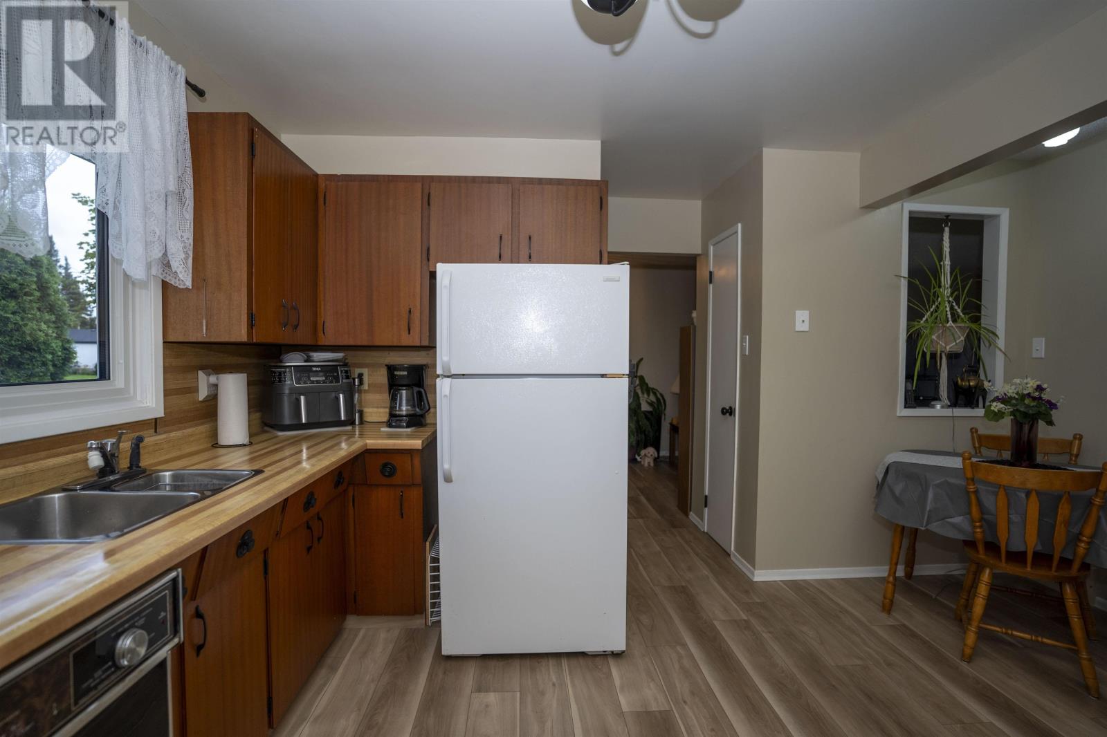 422 Simon Fraser Dr, Thunder Bay, Ontario  P7C 4Z8 - Photo 10 - TB2602535