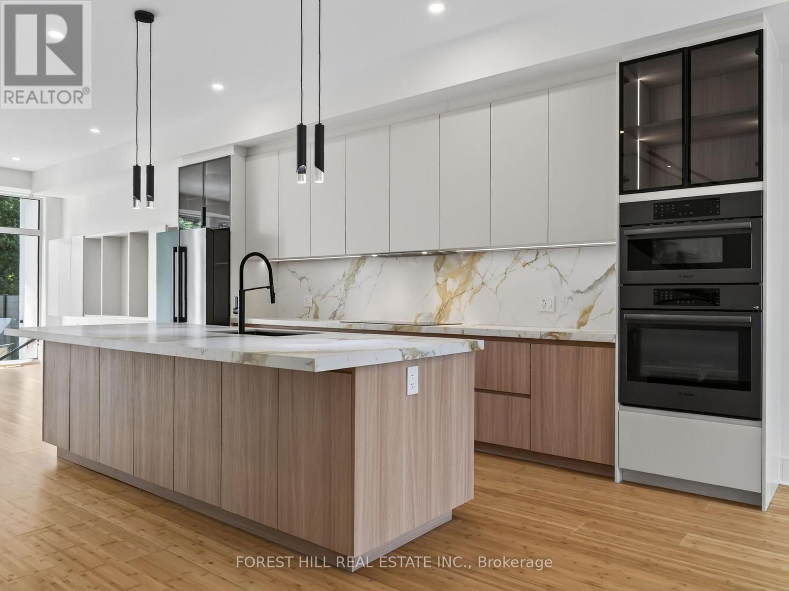 207 Robina Avenue, Toronto, Ontario  M6C 3Y9 - Photo 10 - C13715466