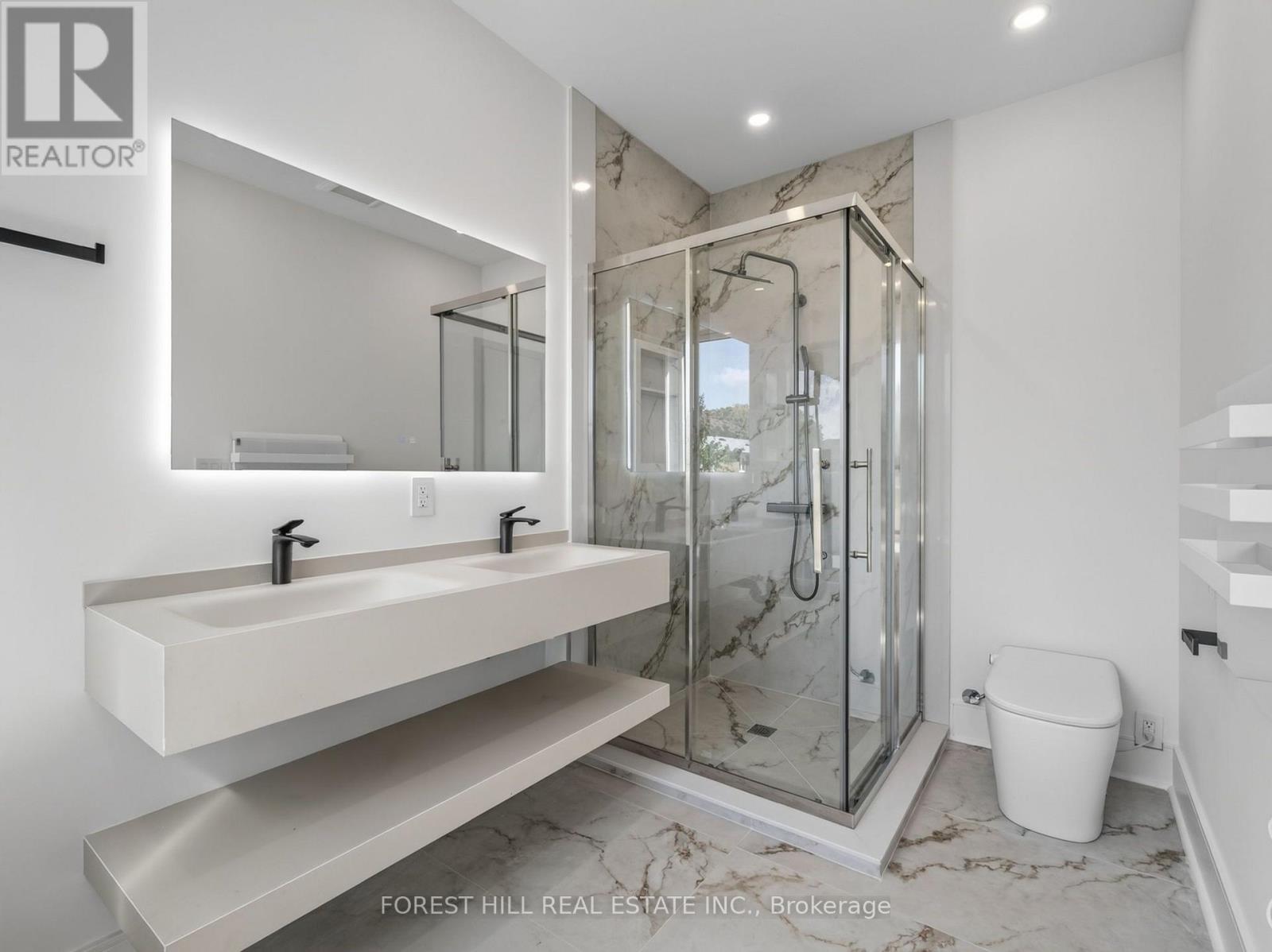 207 Robina Avenue, Toronto, Ontario  M6C 3Y9 - Photo 21 - C13715466