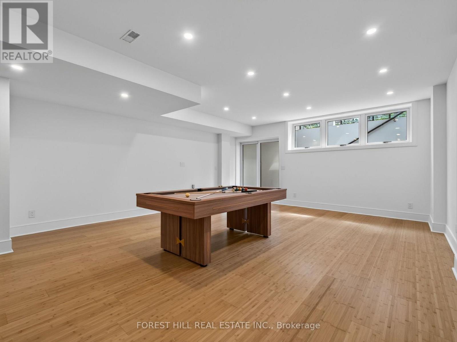 207 Robina Avenue, Toronto, Ontario  M6C 3Y9 - Photo 39 - C13715466