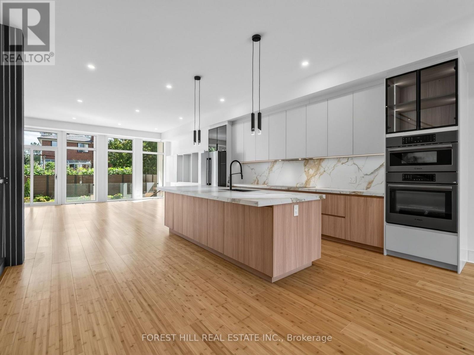 207 Robina Avenue, Toronto, Ontario  M6C 3Y9 - Photo 4 - C13715466