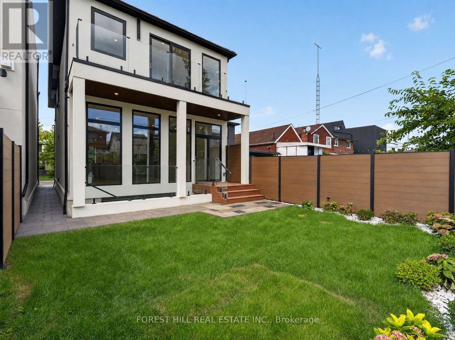 207 Robina Avenue, Toronto, Ontario  M6C 3Y9 - Photo 43 - C13715466