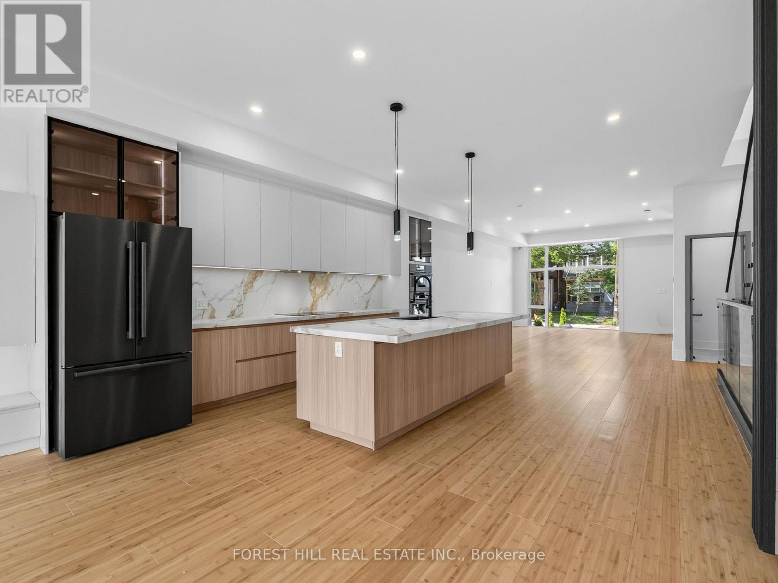 207 Robina Avenue, Toronto, Ontario  M6C 3Y9 - Photo 8 - C13715466