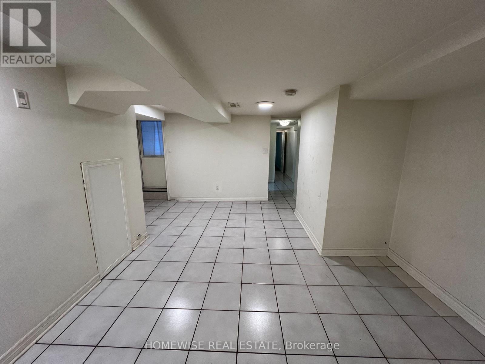 Lower - 261 Ossington Avenue, Toronto, Ontario  M6J 3A1 - Photo 3 - C13715526