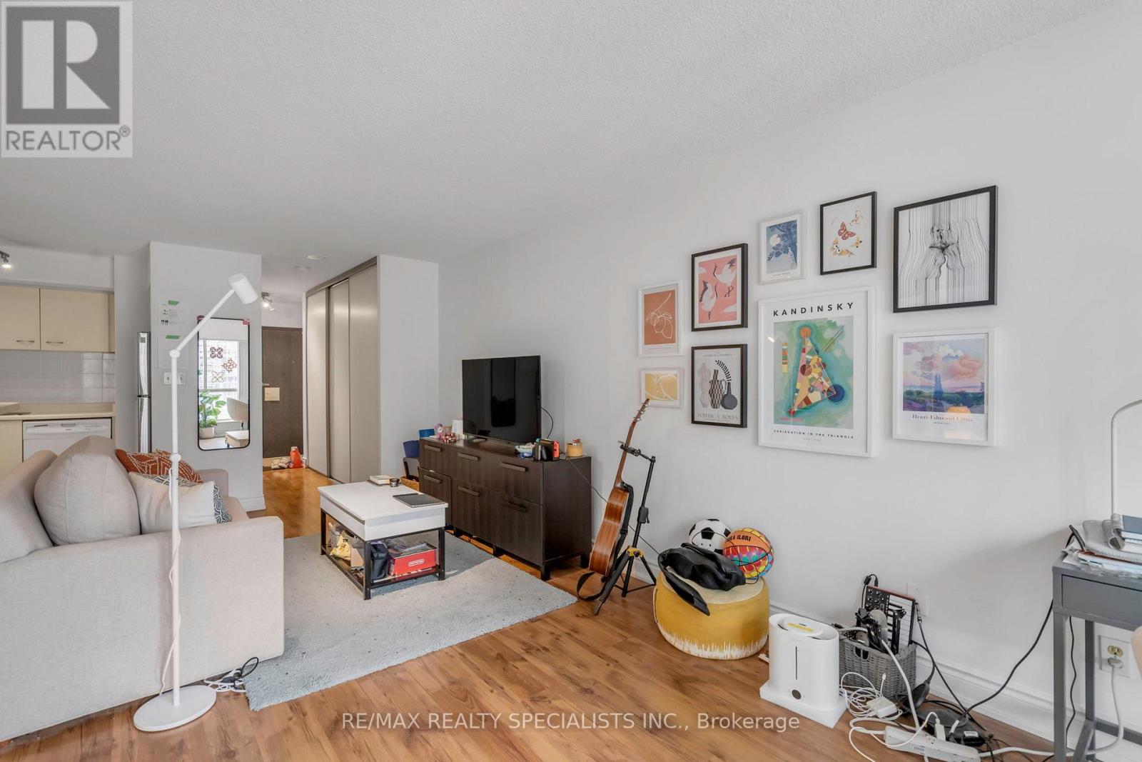 813 - 25 The Esplanade, Toronto, Ontario  M5E 1W5 - Photo 12 - C13715654