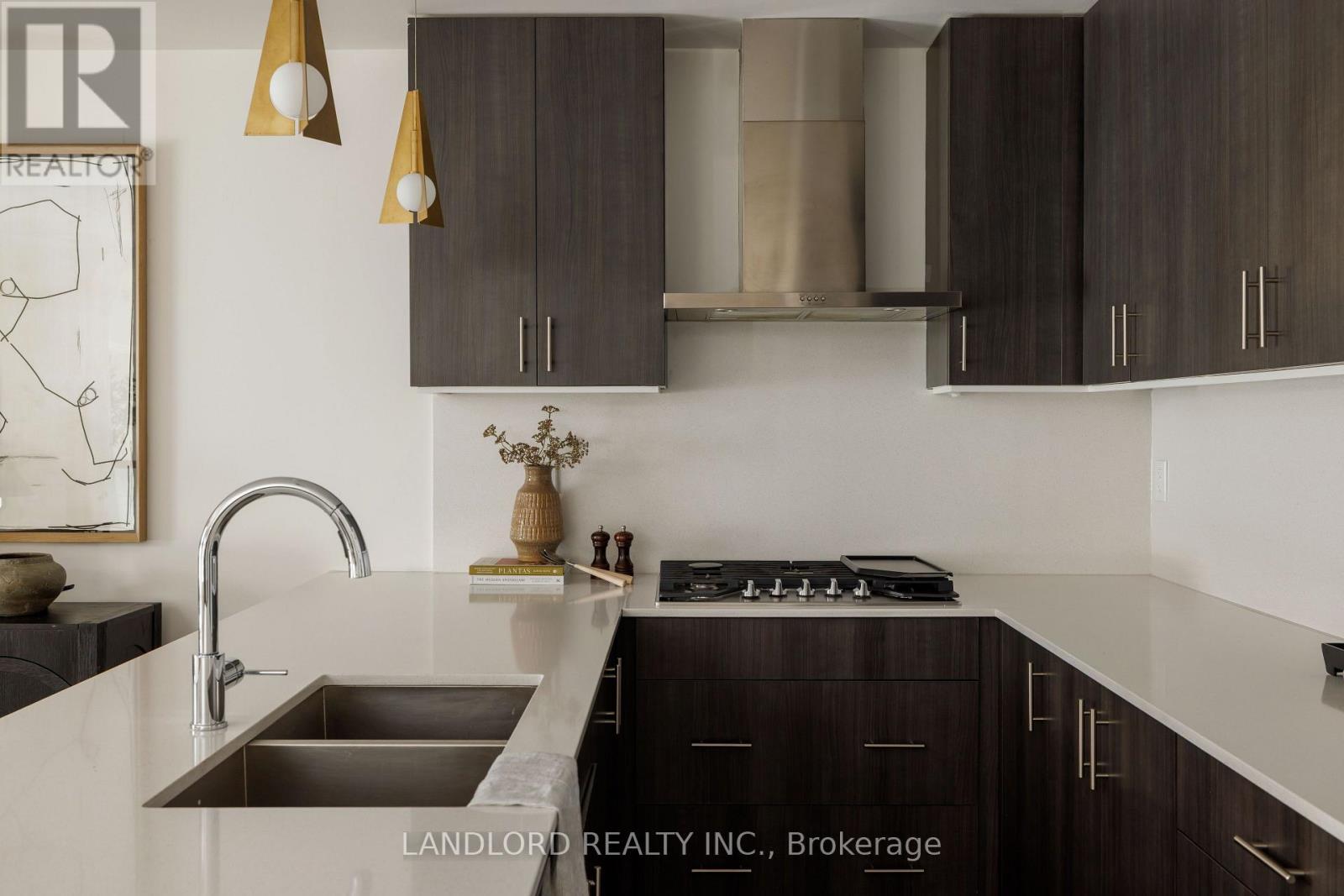 2 - 175 Jones Avenue, Toronto, Ontario  M4M 3A2 - Photo 4 - E13715452