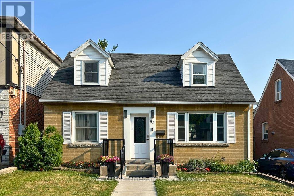 Basement - 43 Holland Avenue, Toronto, Ontario  M4B 2C7 - Photo 1 - E13715612