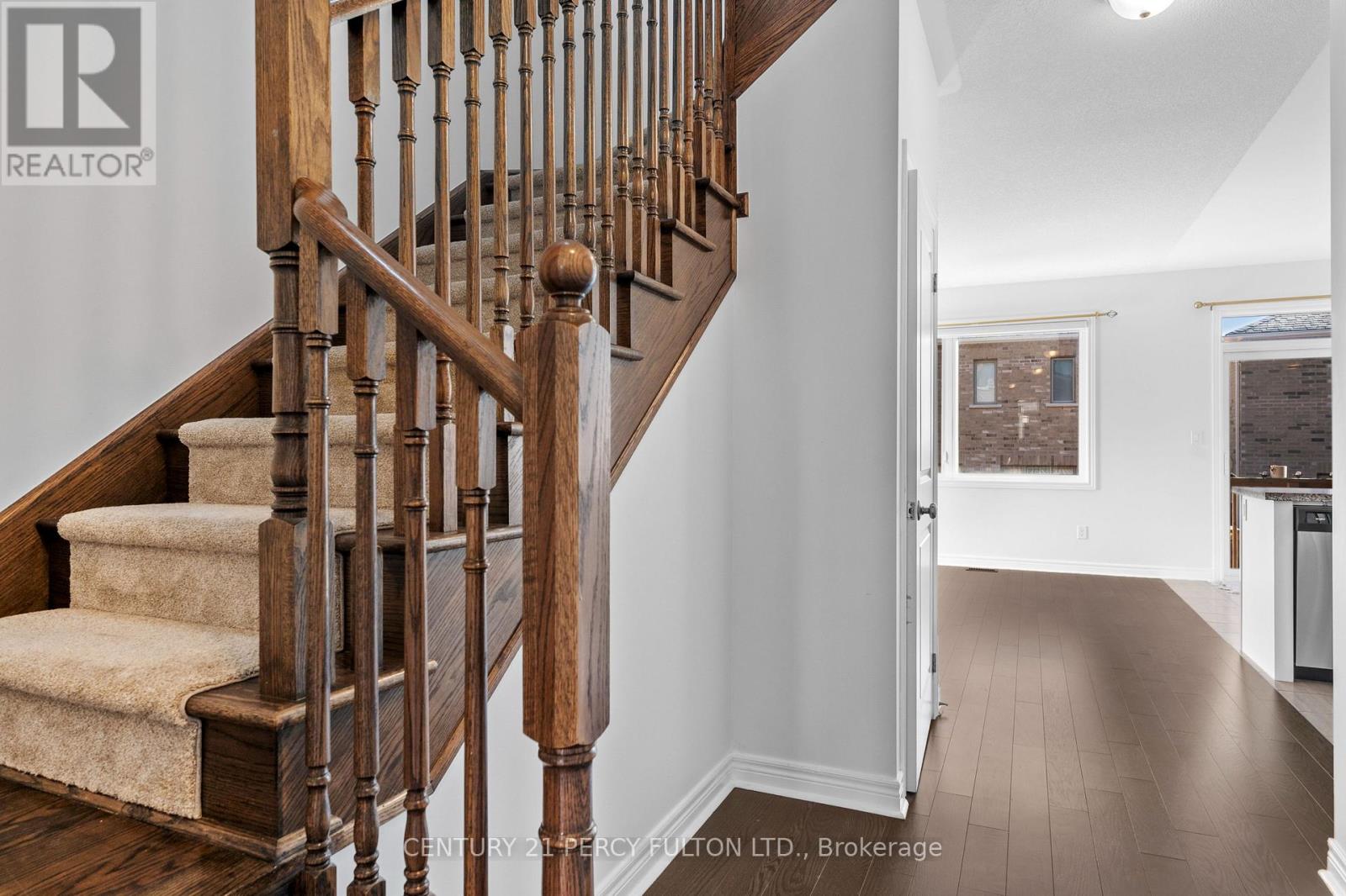 2635 Cerise Manor, Pickering, Ontario  L1X 0G8 - Photo 2 - E13715624
