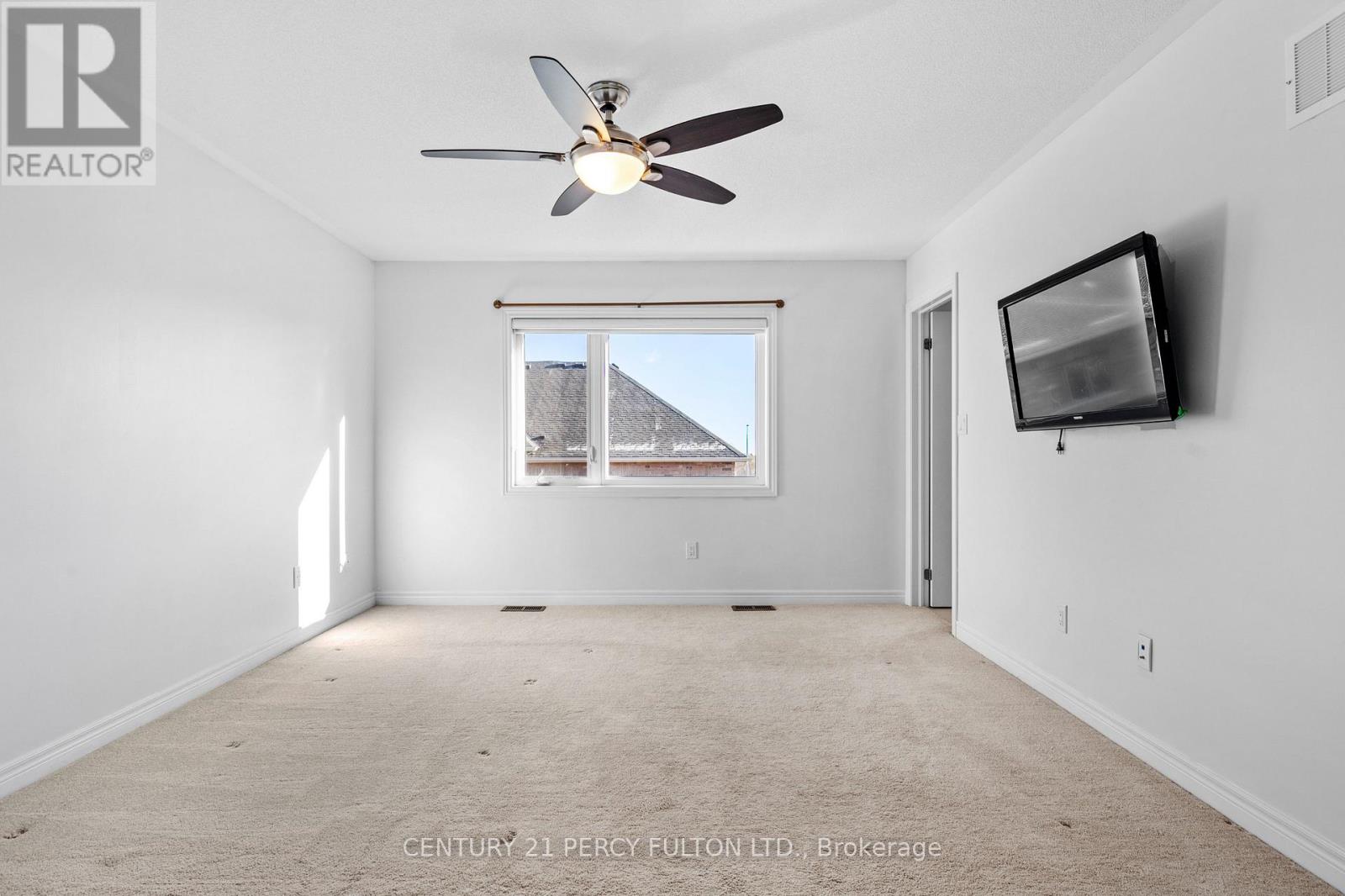 2635 Cerise Manor, Pickering, Ontario  L1X 0G8 - Photo 7 - E13715624