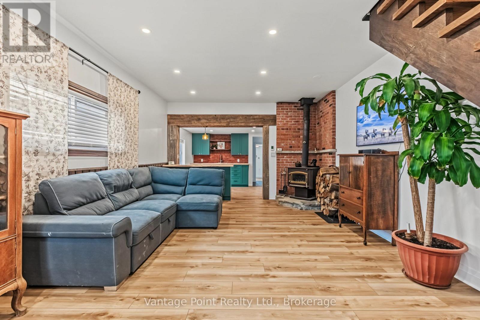 794097 124 Grey Road, Clearview (Singhampton), Ontario  N0C 1M0 - Photo 10 - S13715586