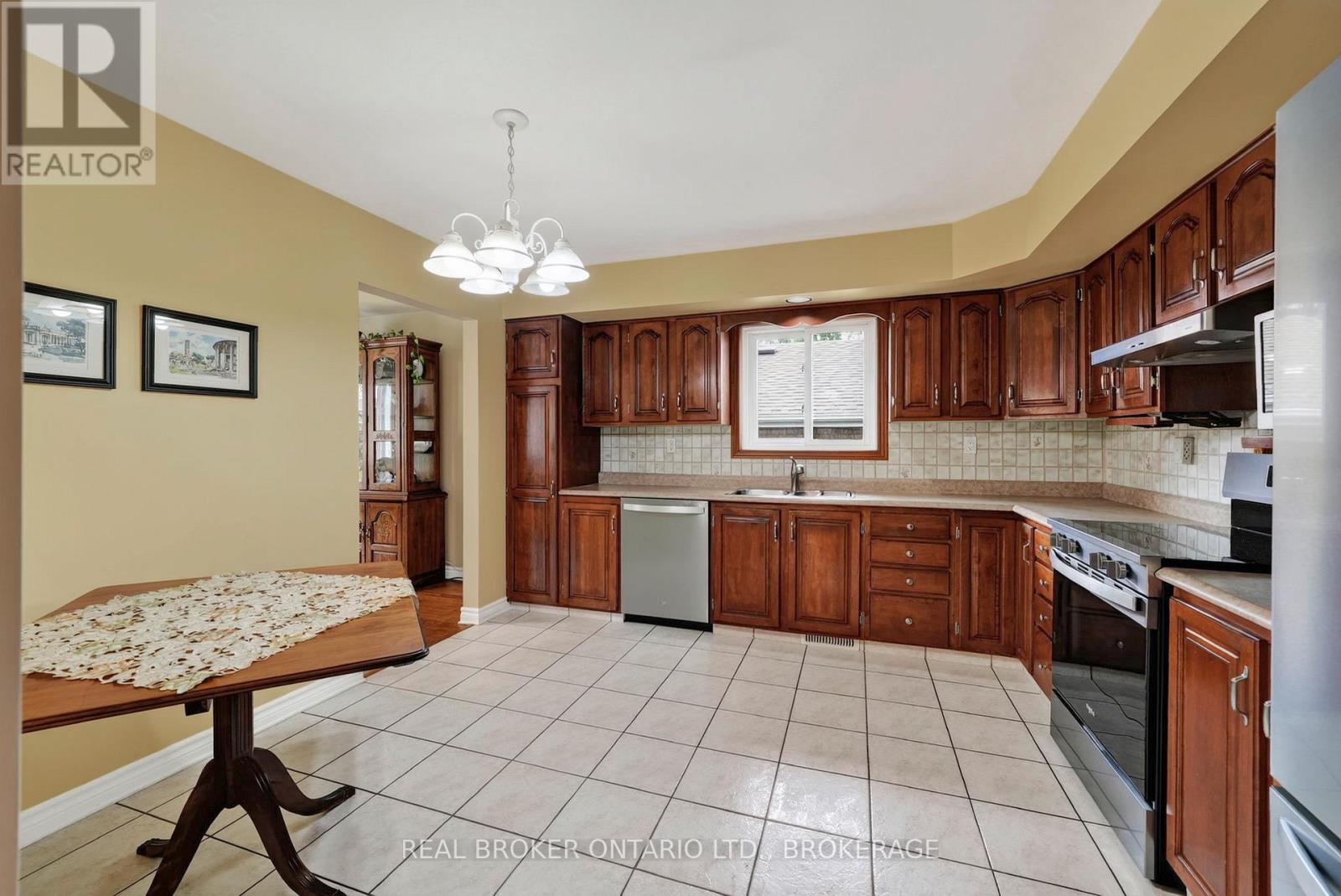 1321 Stormont Drive, Cornwall, Ontario  K6H 6Y3 - Photo 11 - X13715568