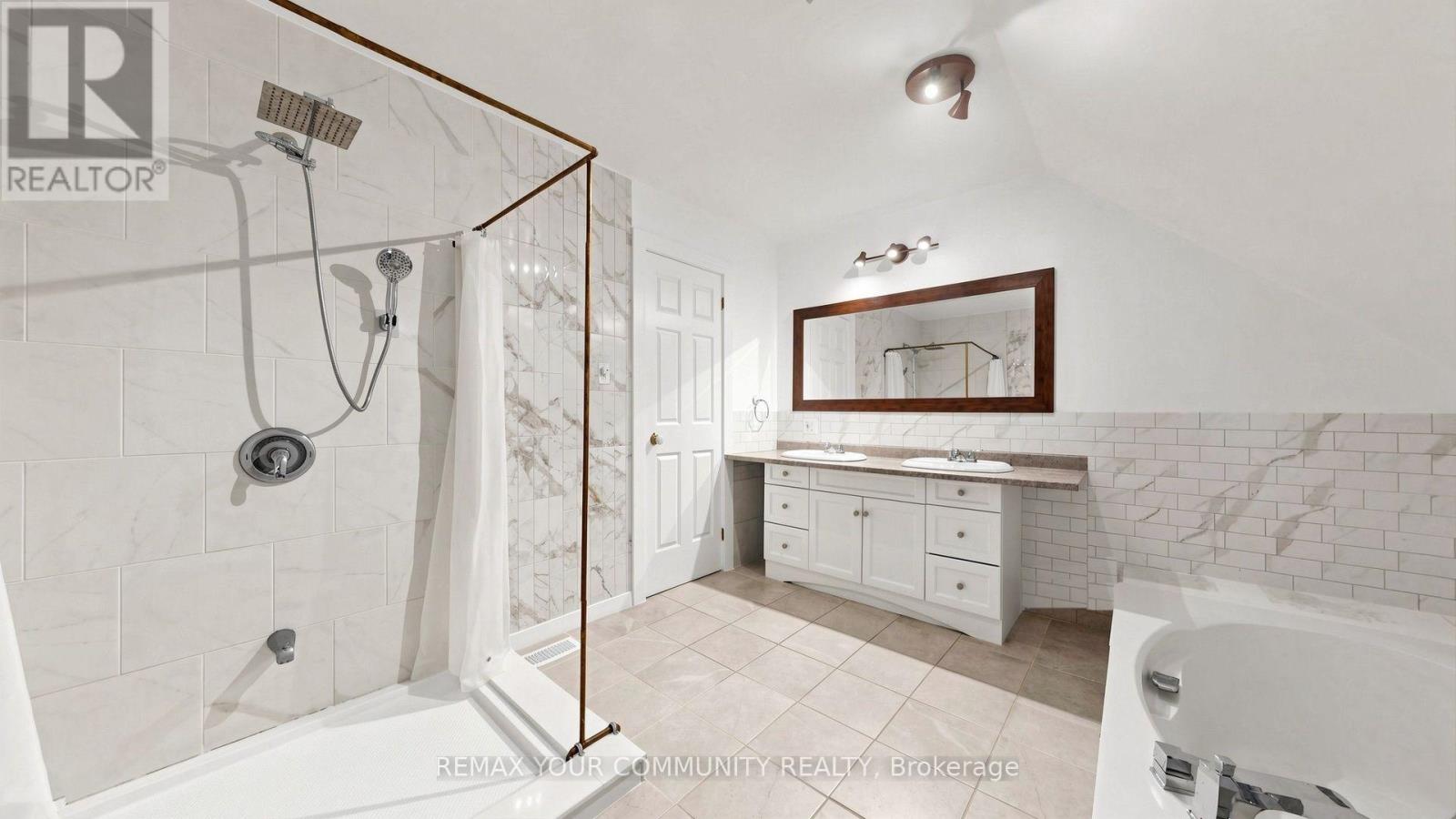 243 Ridge Road, Aurora, Ontario  L4G 0M3 - Photo 35 - N13715534