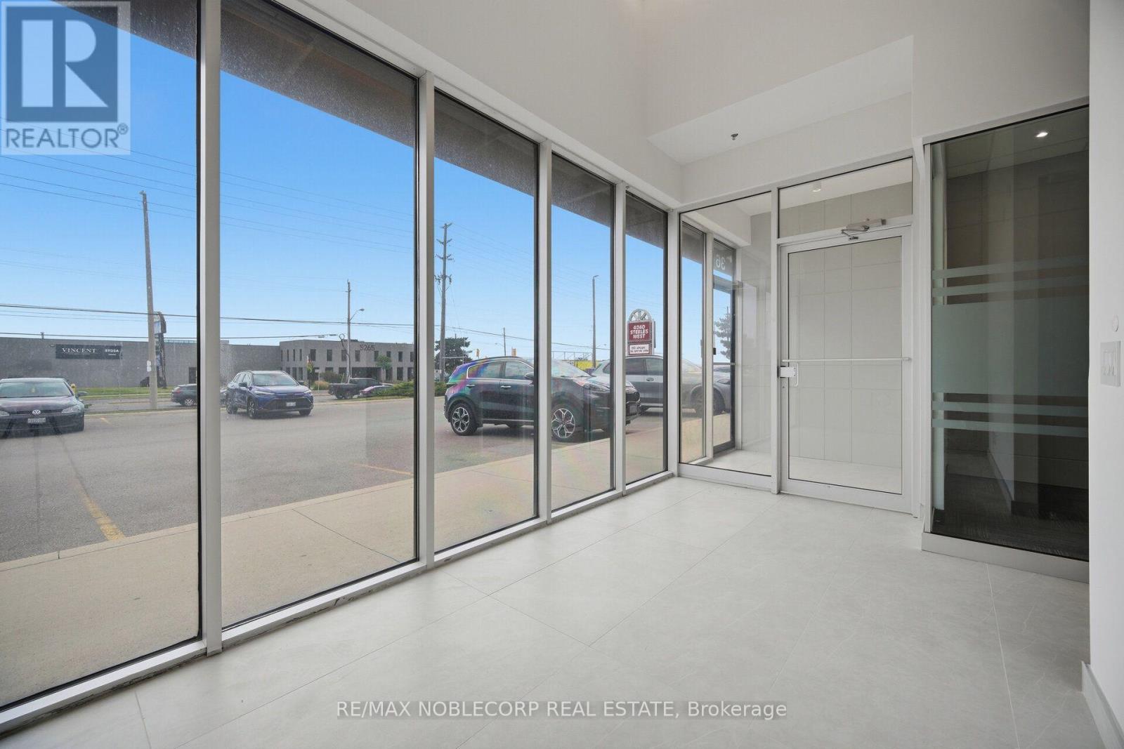 36 - 4040 Steeles Avenue W, Vaughan, Ontario  L4L 4Y5 - Photo 11 - N13715638