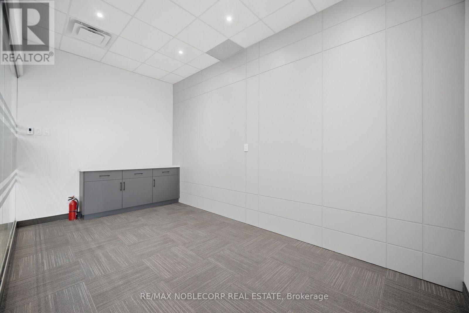 36 - 4040 Steeles Avenue W, Vaughan, Ontario  L4L 4Y5 - Photo 16 - N13715638