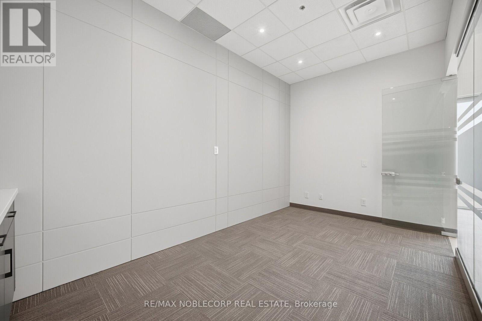 36 - 4040 Steeles Avenue W, Vaughan, Ontario  L4L 4Y5 - Photo 18 - N13715638