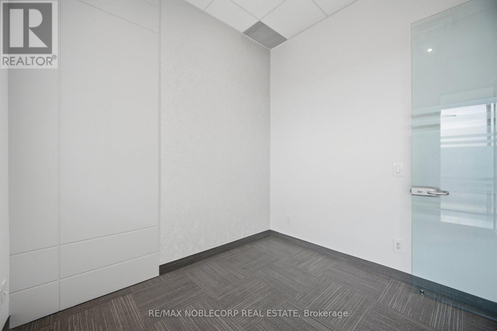 36 - 4040 Steeles Avenue W, Vaughan, Ontario  L4L 4Y5 - Photo 21 - N13715638