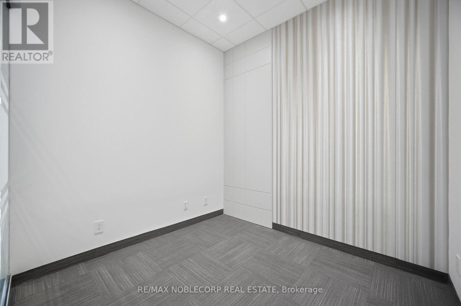36 - 4040 Steeles Avenue W, Vaughan, Ontario  L4L 4Y5 - Photo 23 - N13715638